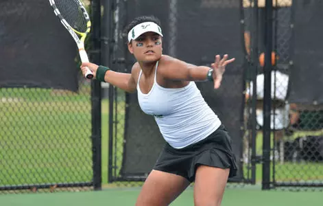 USF Duo Start Fall Off in Fantastic Fashion
