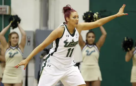 Bulls Hang Tight With No. 3 UConn, Fall Late 77-62