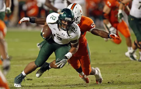 11 Bulls Make Steele's Preseason All-Conference Team