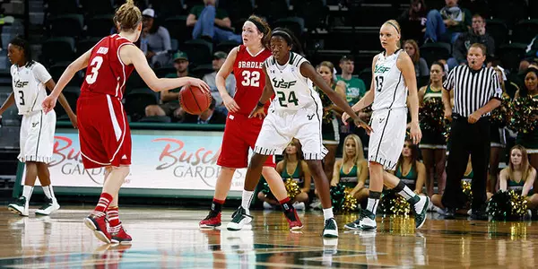 USF Cruises Past Nevada to Get to 9-1