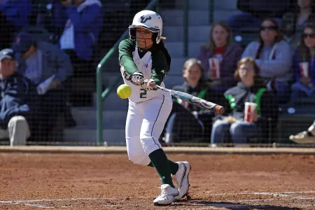USF Downs Illinois to Kick Off NFCA Classic