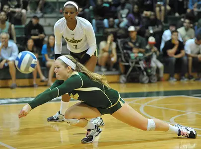 Bulls Sweep Past Temple for Fifth Straight Win