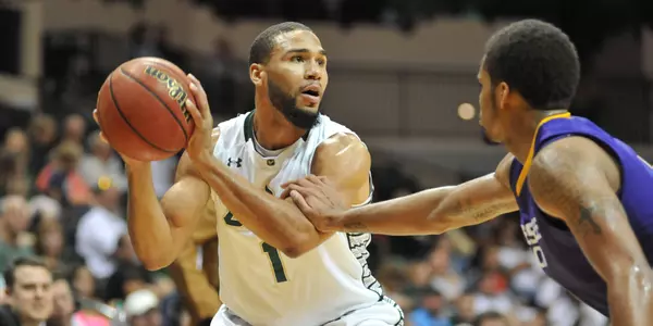 Bulls Can't Keep Up With No. 24 UConn on Road