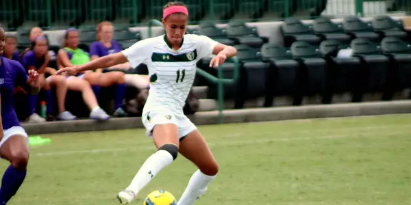 Bulls Roll Past Niagara to Cap Off Weekend
