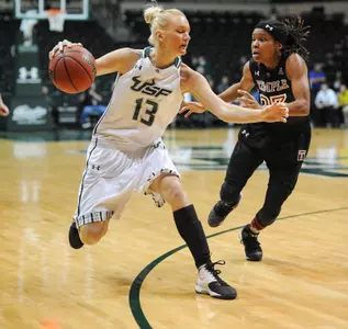 Bulls Take Down Temple, Extend Win Streak to 3