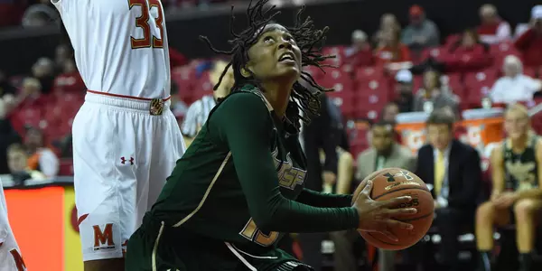 No. 9/10 Kentucky's Comeback Edges Bulls
