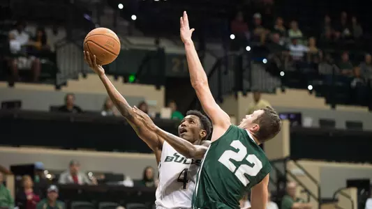 Allen Jr.?s 29 Points Lead Bulls Over Dolphins