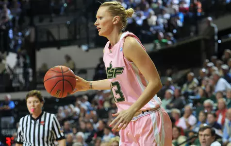 Orekhova Shines in USF's Loss to Top-Ranked UConn