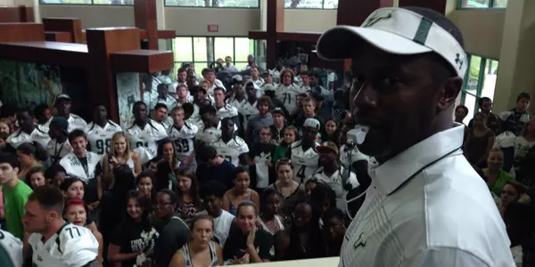 USF Students Get Fired Up for Football at The Huddle