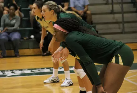 Trio of Bulls Shine in Five-Set Loss