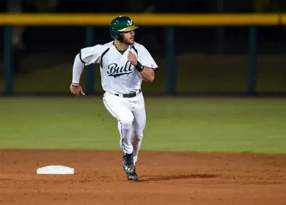 Lueck?s Homer Propels Bulls to Series Victory