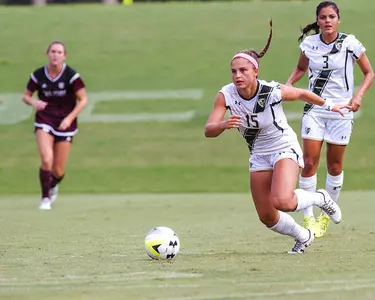 Bulls Stay Perfect With 3-0 Win Over Bulldogs