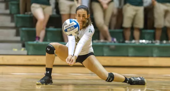Bulls Win First Conference Match, 3-1 Over UConn