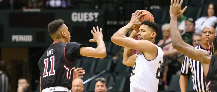 Bulls Fall to Owls, 70-63