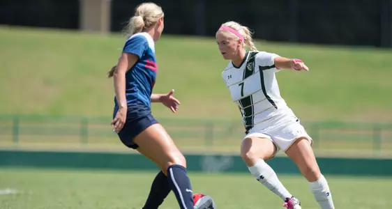 Sigurdardottir Scores in Loss to UConn
