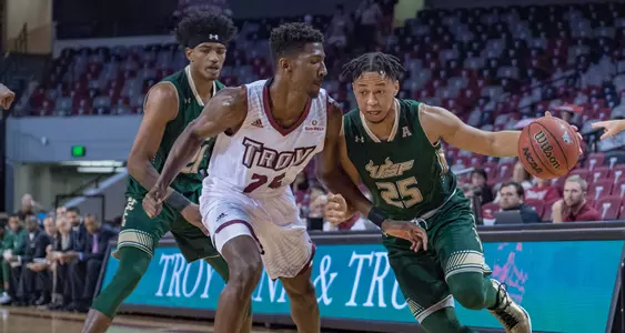 Late Three Stuns USF at George Washington