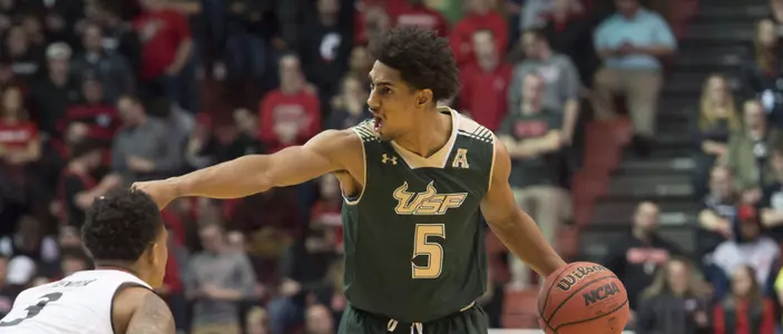 Bulls Dominate ECU in 69-52 Road Win