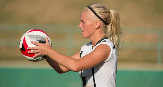 Sigurdardottir Nets First Goal in Shutout Win
