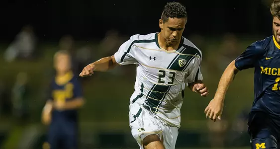 Men?s Soccer Defeated by No. 7 Maryland