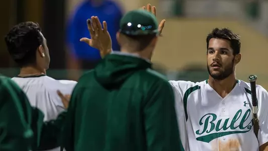 Team vs. UConn (A.18.UCONN.TP)