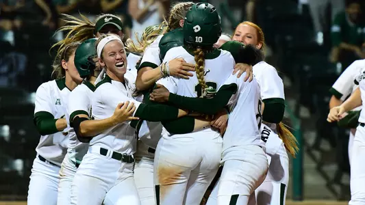 SB: AAC Quarterfinal Win - Celebration