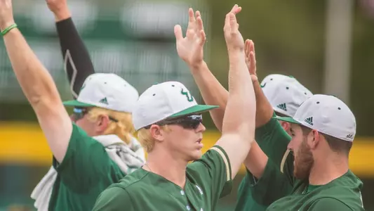 Team vs. ECU (A.19.ECU.MH)