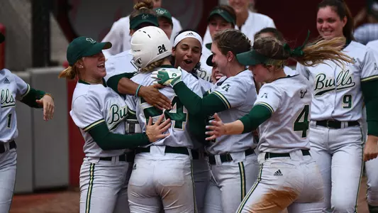 SB: AAC Quarterfinal Celebration