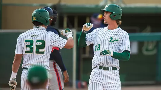 Brutcher_Hogan plate pinstripes vs FAU2021