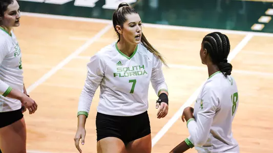 090321 Volleyball v University of Miami_RaganKinard