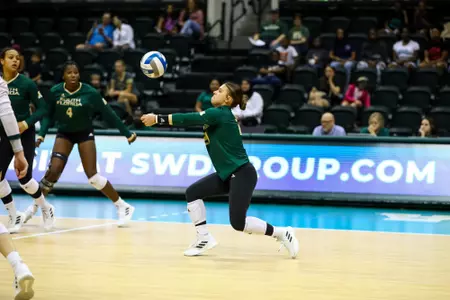 South Florida Bulls during a volleyball match against the Southern Methodist University Mustangs on November 6, 2022. (Mary Holt/South Florida Athletics)