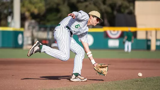 Matt Ruiz fielding 220219 MBA v LOU