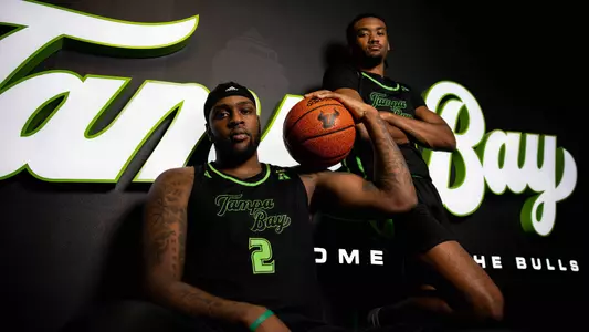 MBB Black Uniform Reveal Kobe Knox, Jamille Reynolds