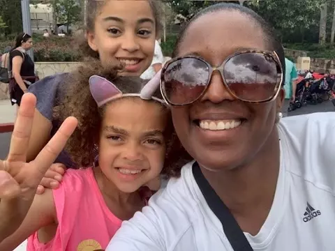 Kydani Dover with her nieces.