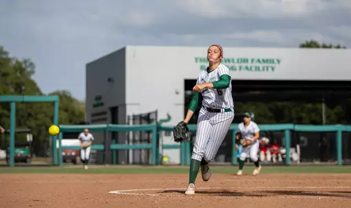 South Florida Bulls during a softball game against the Florida Atlantic University Owls on April 28, 2024. (Stephen Galvin/South Florida Softball)
