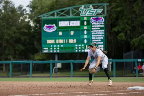 South Florida Bulls during a softball game against the Florida Atlantic University Owls on April 28, 2024. (Stephen Galvin/South Florida Softball)