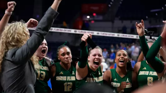 VB win at FL horns up