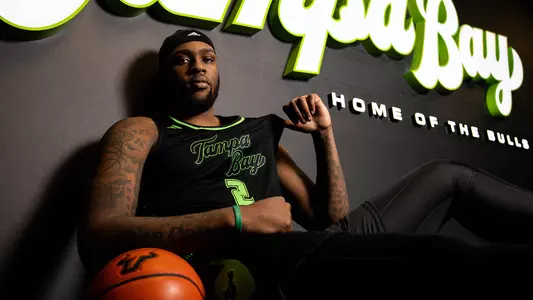 Jamille Reynolds basketball tunnel shoot