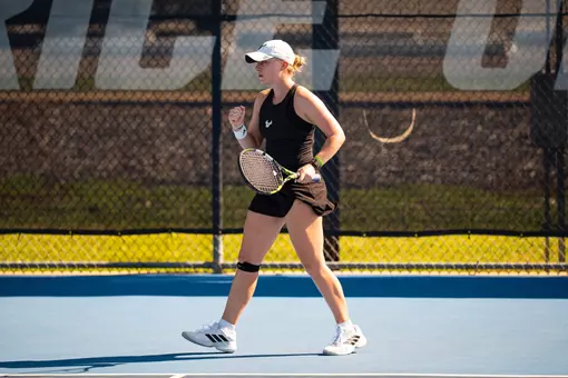 Sienna Leeson at American Individual championships