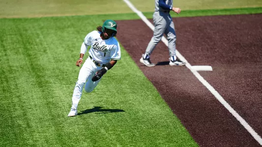 Jevin Relaford rounding third headed for home.