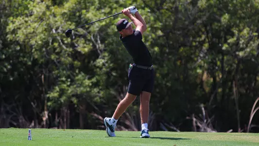 Jackson Spybey teeing off