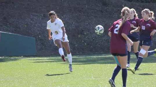 Alex Alugas vs. LMU 2015