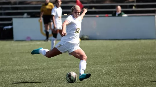 Halle Bissin Action vs. Hawaii 2015