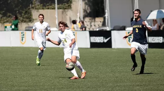 Santiago Digiuseppe Action vs. La Salle 2015