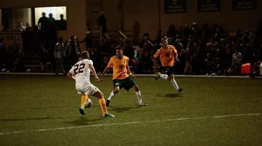 Kevin De La Torre Action vs. Canisius 2015