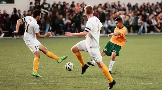 Kevin De La Torre Action vs. Canisius 2015