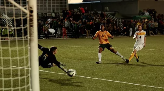 David Garrett Action vs. Canisius 2015