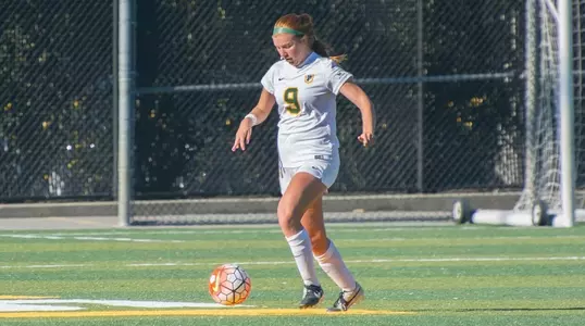 Valerie Santana vs. UC Davis 2016