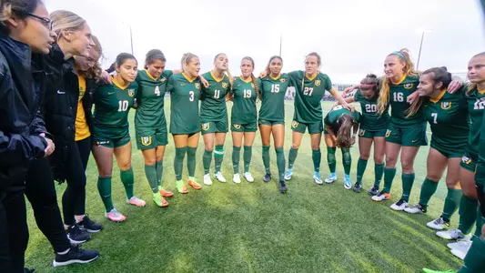 Women's Soccer huddle