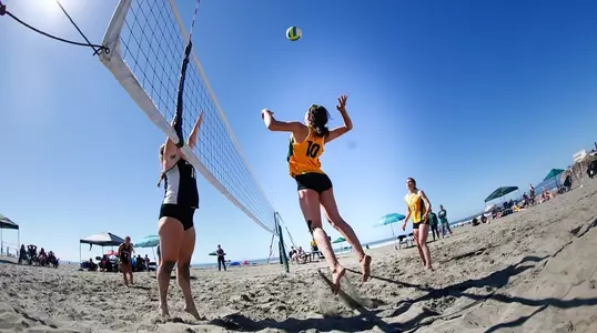 Carly Lowry vs. Pacific 2017