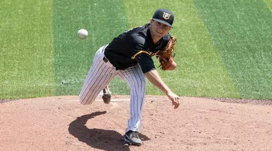 Grant Goodman vs. Pepperdine 2017_Jamie Soja